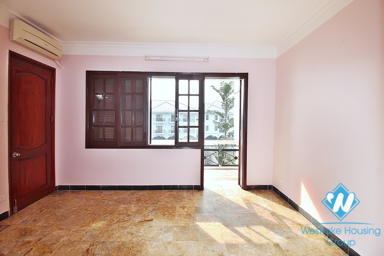 Renovated 4 beds house with lake view for rent in Tu Hoa area, Tay Ho